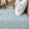 "Phao Hoa" FIREWORKS EMBROIDERED QUILT SET - Image 2